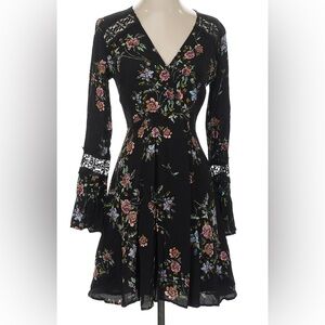 Astr Black Floral Long Sleeve Dress